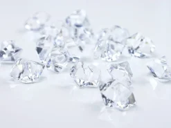 Häät|Häät>PartyDeco sp. z o.o. sp. k., ul. Kolumba 1, 70-035 Szczecin, www.partydeco.com Jäähelmet, läpinäkyvä 50 kpl/pss