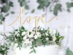 Ystävänpäivä|Muu Kattaustarvike>PartyDeco sp. z o.o. sp. k., ul. Kolumba 1, 70-035 Szczecin, www.partydeco.com Kakunkoriste Love puinen 16 cm