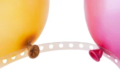 Häät|Häät>PartyDeco sp. z o.o. sp. k., ul. Kolumba 1, 70-035 Szczecin, www.partydeco.com Kiinnitysnauha ilmapalloköynnöksen rakentamiseen 5m