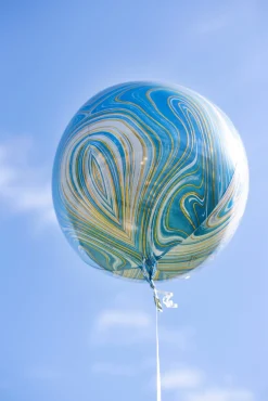 Erikoisfoliopallot>Anagram International Inc, 7700 Anagram Drive, MN 55344-7307, USA, http://www.anagramballoons.com/ Marmori pallokas sininen 3D muotofoliopallo