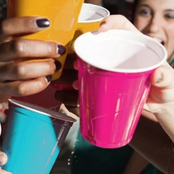 Värikattaus|Lasit Ja Mukit>Sarl Original Cup / Gérant Associé, 59 rue de Ponthieu, 75008 Paris, www.originalcup.com Muovimuki konepestävä kesävärit 530 ml 20 kpl/pkt