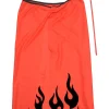 Muut Asusteet|Halloween>Goodmark Europe NV, Industrielaan 15, 8520 Kuurne, www.goodmarkgroup.com Piru asusetti, sis. viitta, panta ja hiilihanko
